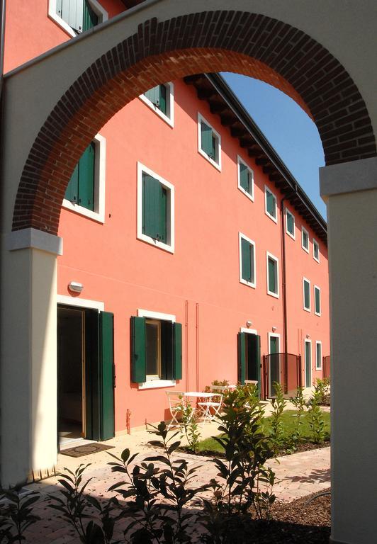 B&B Corte Dei Cedri บุสโซเลงโก ภายนอก รูปภาพ