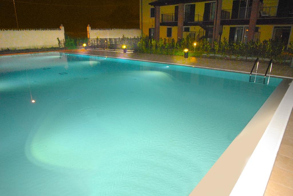 B&B Corte Dei Cedri บุสโซเลงโก ภายนอก รูปภาพ