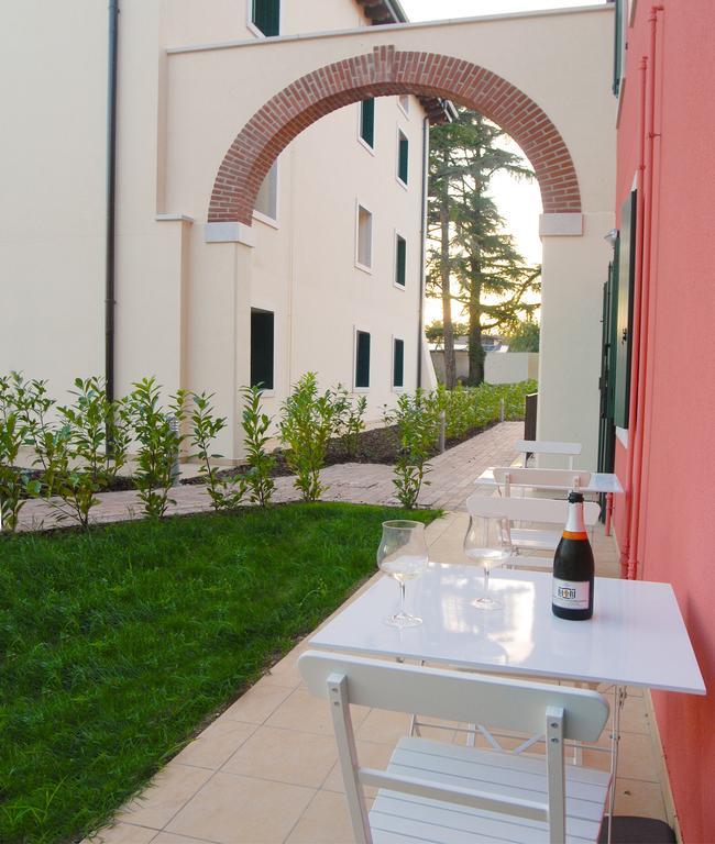 B&B Corte Dei Cedri บุสโซเลงโก ภายนอก รูปภาพ